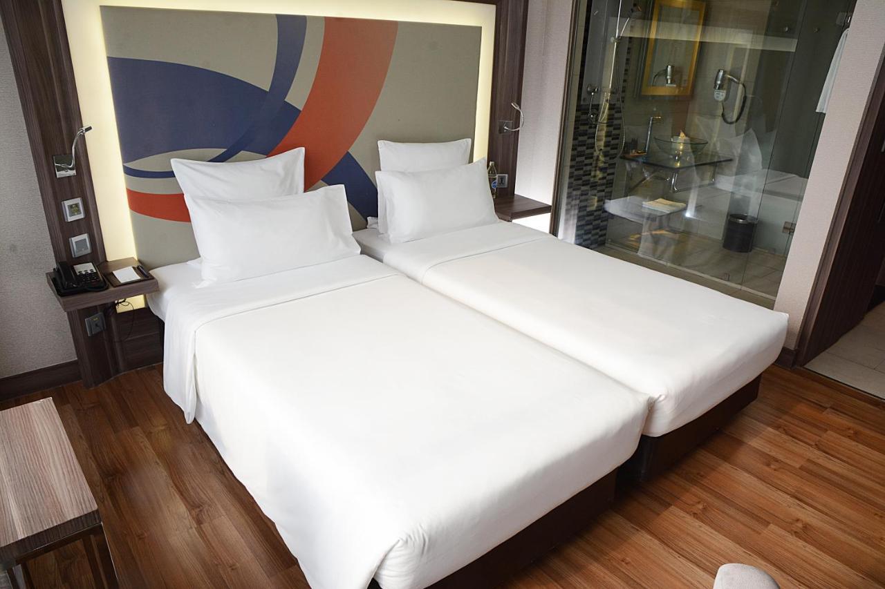 Novotel Bangkok Impact Нонтхабурі Екстер'єр фото